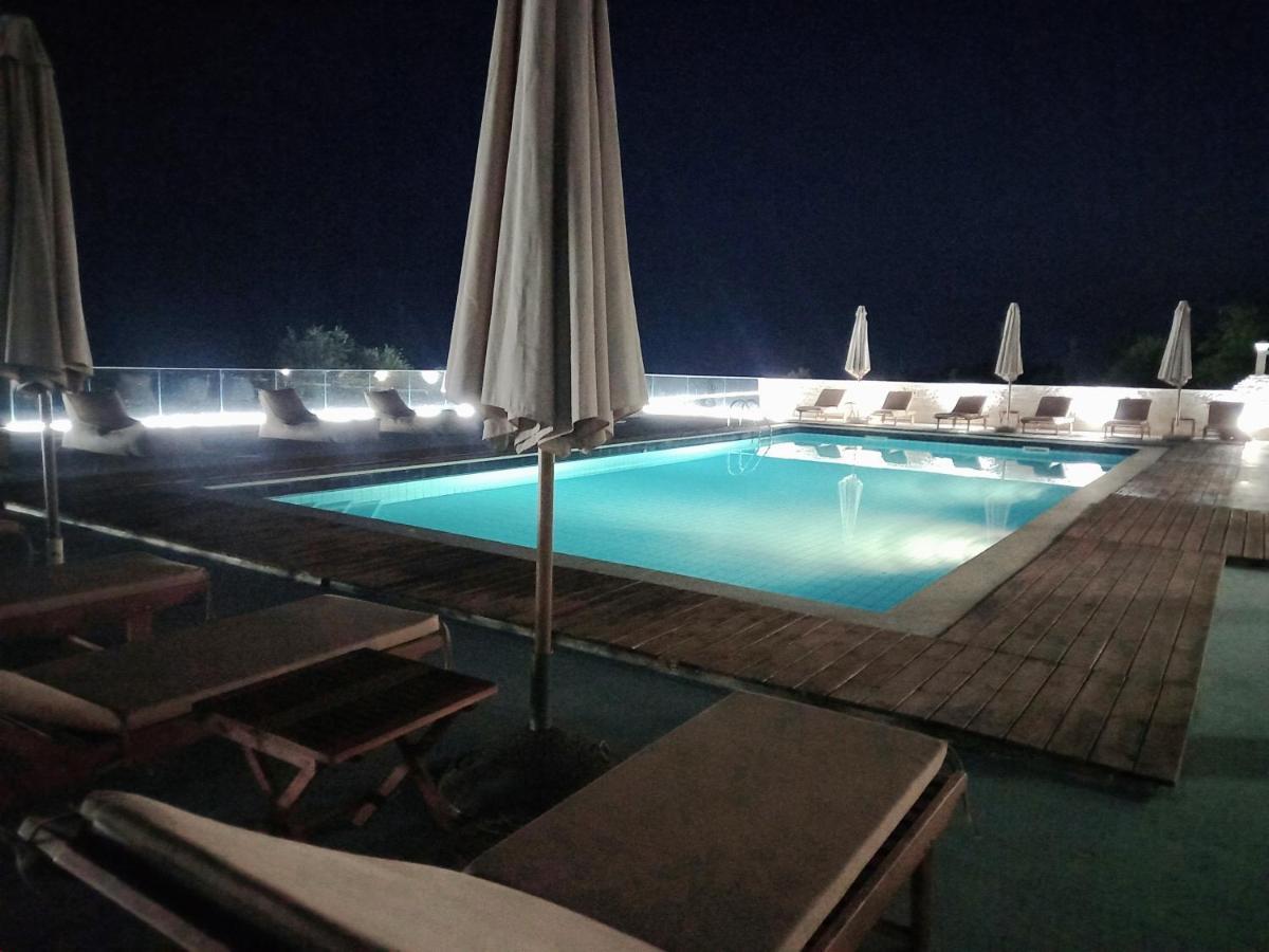 Hotel Relax Dhërmi Exterior foto