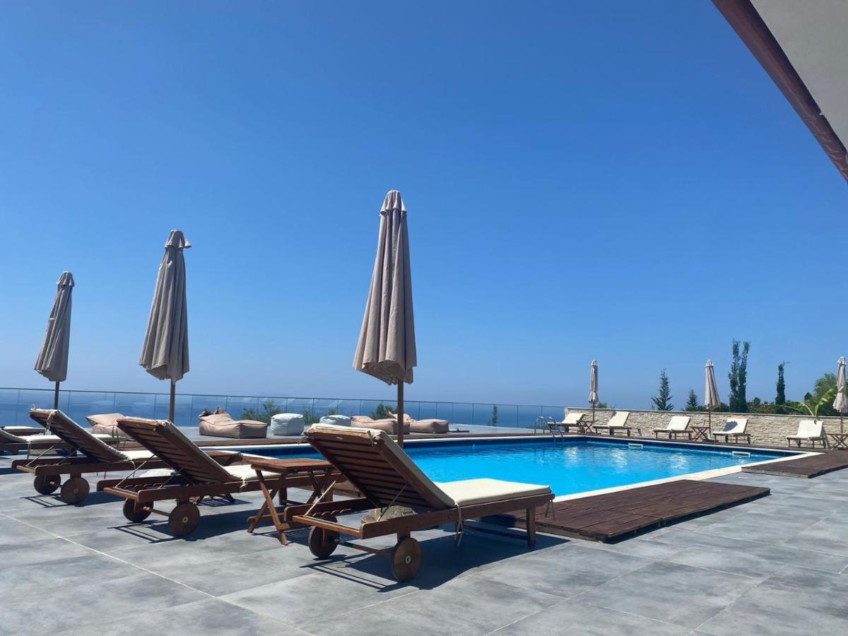 Hotel Relax Dhërmi Exterior foto